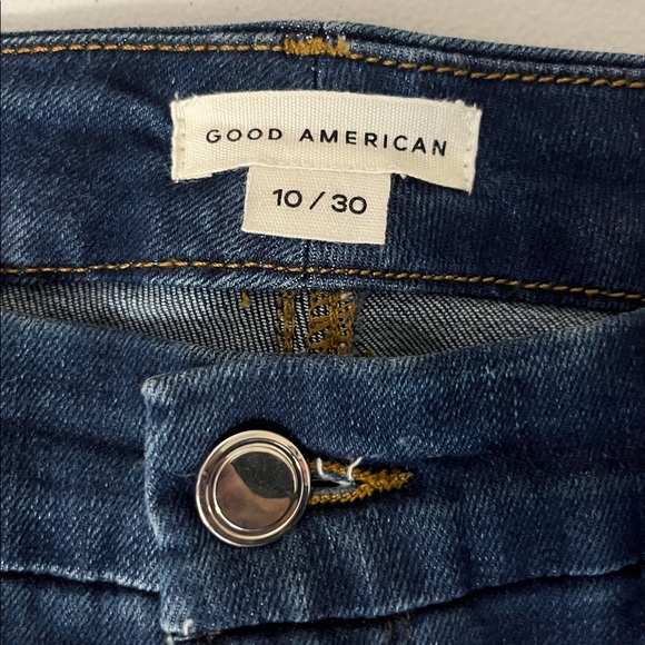 Good American Flare Jeans - Picture 6 of 14